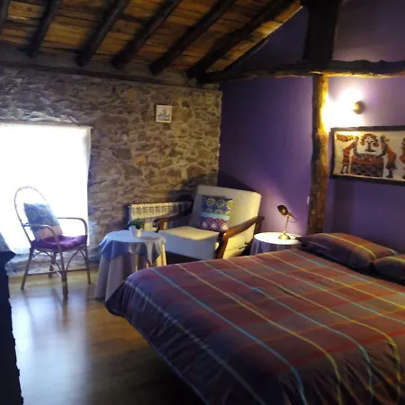 Casa Rural Pajaro Bobo * Bustares